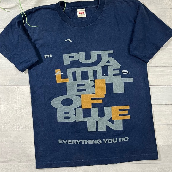 Levi’s Vintage 90’s T-shirt “Levi’s Life” Made in USA - Picture 11 of 12